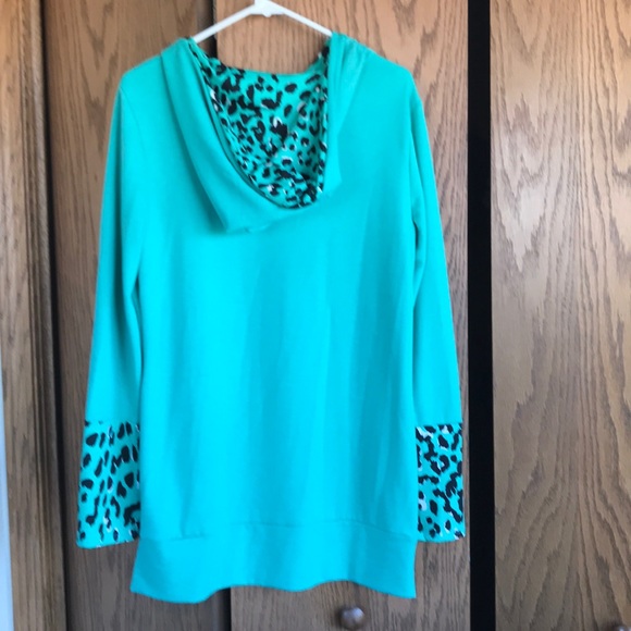 Hooded pullover - Picture 2 of 3